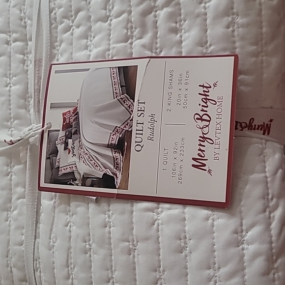 Levtex Rudolph Quilt Set - White and Red King - Picture 3 of 4